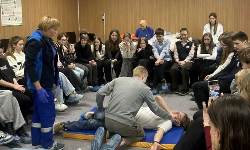 ​Ярославские подростки получают навыки оказания доврачебной помощи
