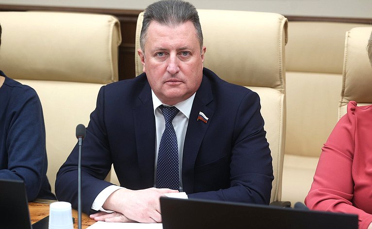 Евгений Богомазов