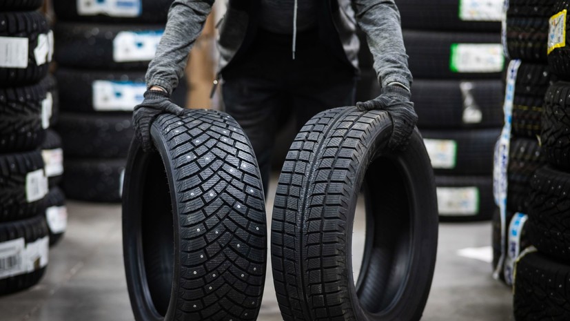 Автоэксперт Кадаков заявил, что столичным водителям пора переобуваться