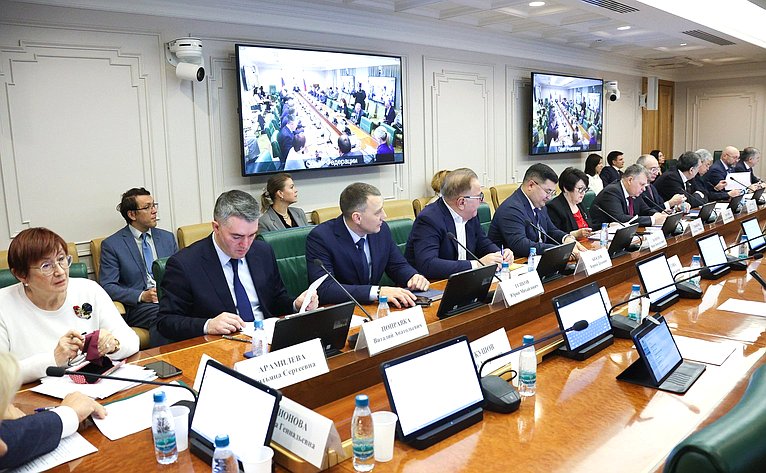 Заседание Комитета Совета Федерации по аграрно-продовольственной политике и природопользованию