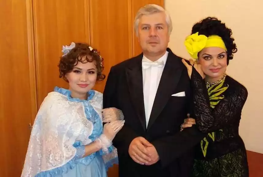 Юбилейная программа в честь 50-летия стартовала в Карагандинском театре музкомедии
