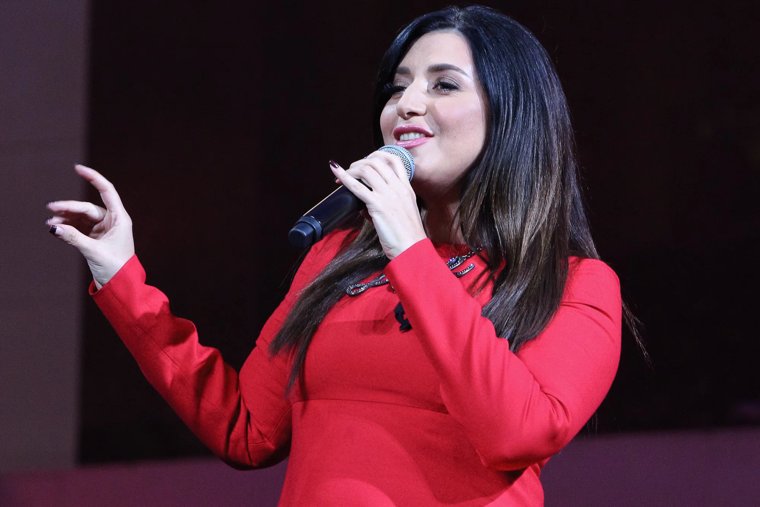 Первый брак обернулся для певицы тяжелым испытанием