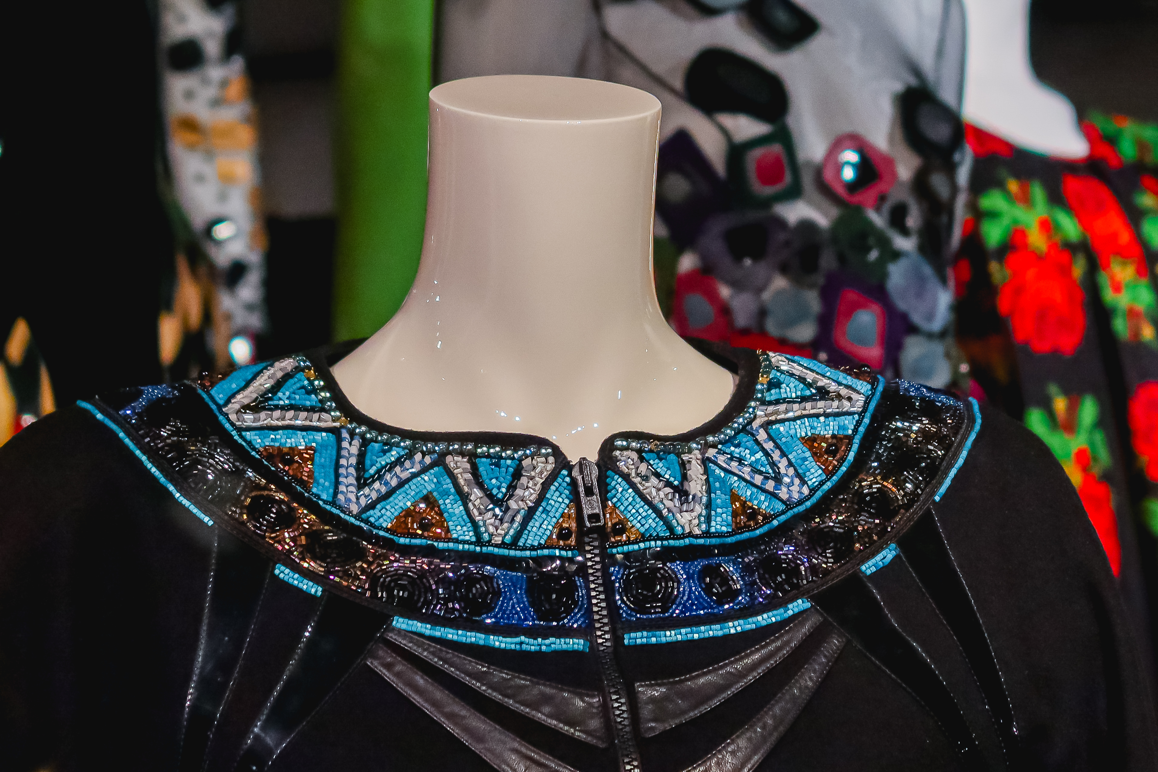 Эрмитаж показывает наследие петербургских модельеров от Меликовой до Бухинника23