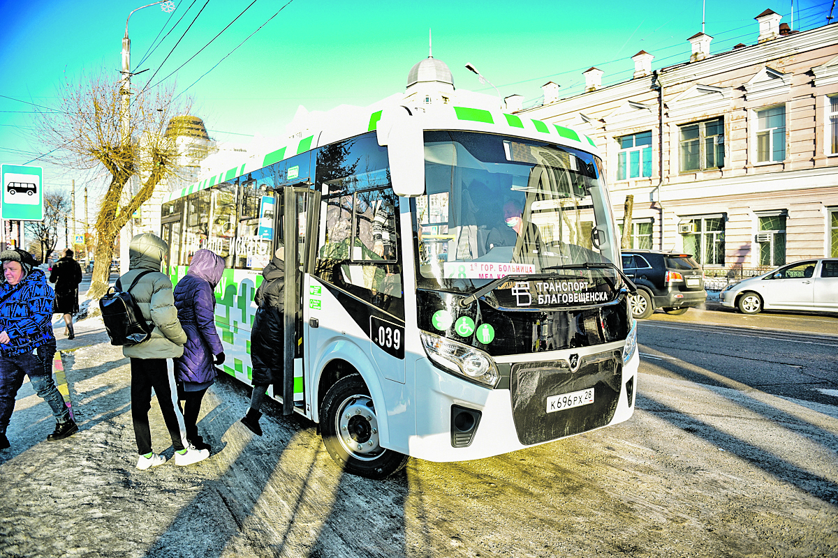 11 автобус белогорск амурская. Благовещенский автобус. Барнаул Благовещенка автобус. Новосибирск Благовещенка автобус. Автоколонна 1275.