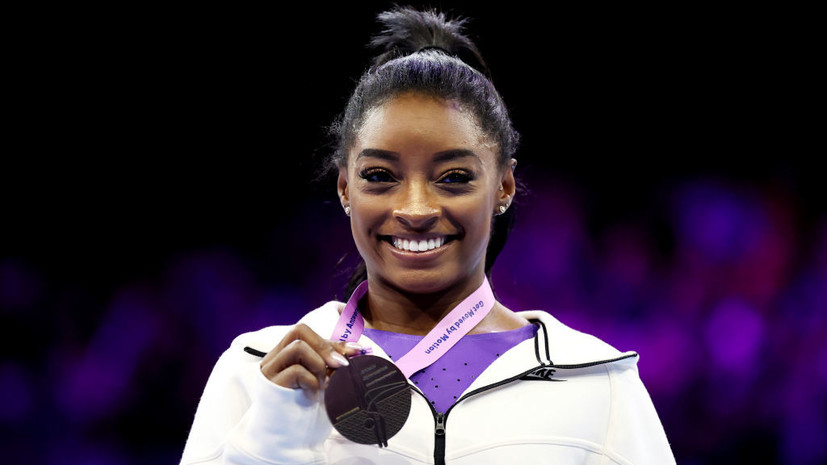 Американская гимнастка Байлз признана спортсменкой года по версии Associated Press