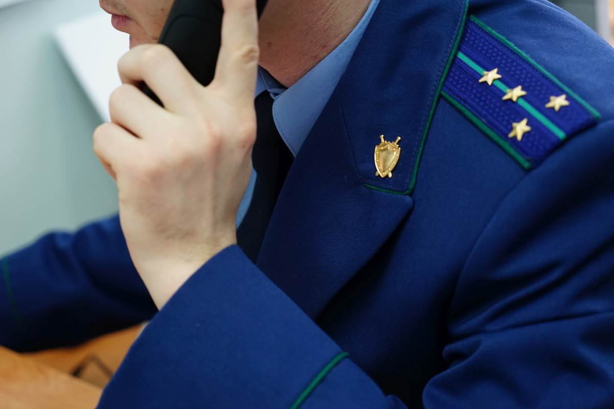 Житель Кубани оформил чужой автомобиль на жену и продал его