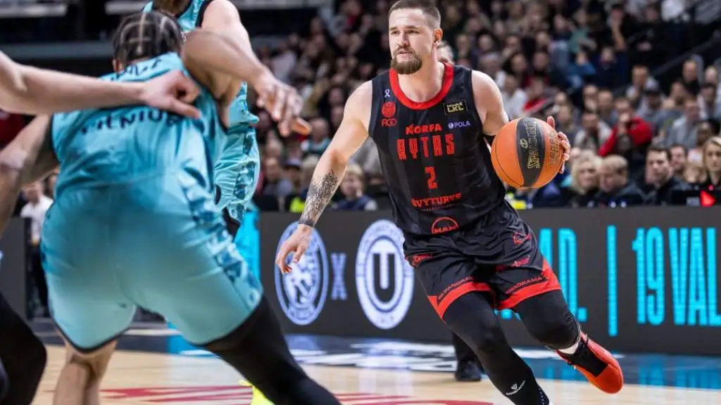 «Нявежис» продолжает удивлять