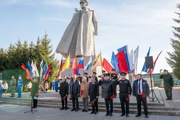 В Кирове зажгли Вечный огонь на площади Маршала Конева