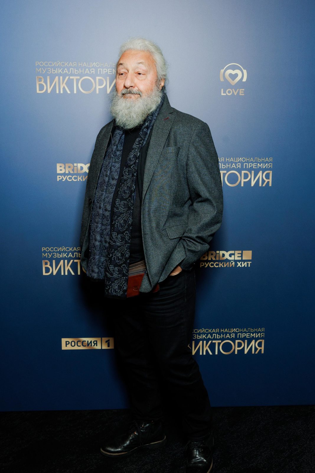 Блеск эстрады: Алена Свиридова, Юлианна Караулова и Ольга Бузова