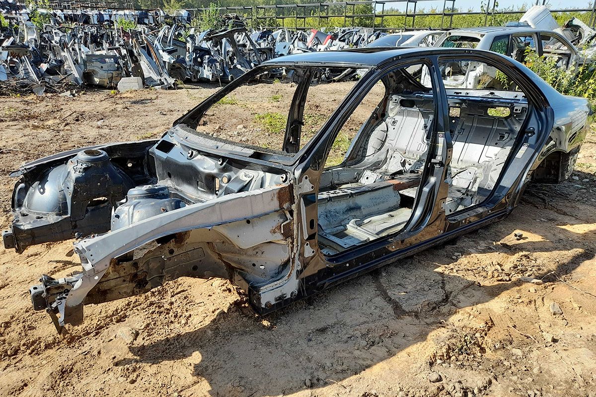 Кладбища старых электромобилей – реальная перспектива ближайших лет? Что собирается делать Беларусь