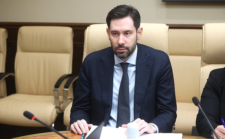 Круглый стол Комитета СФ по науке, образованию и культуре на тему «Научно-технологический потенциал субъектов РФ: возможности развития и перспективы использования»