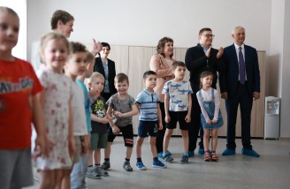 Губернатор Челябинской области Алексей Текслер работает в Магнитогорске. Автор фото - Наиль Фаттахов
