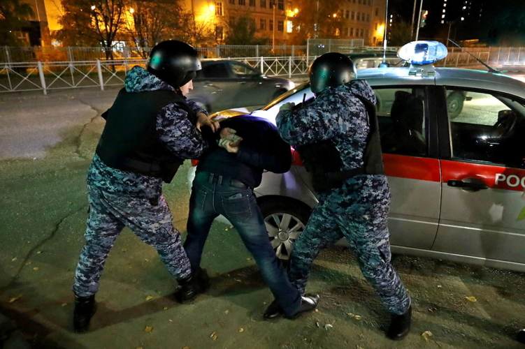 В Казани росгвардейцы задержали подозреваемого в краже из строительного магазина 