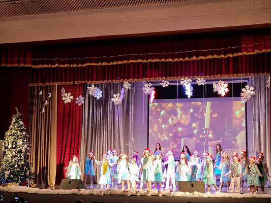 В учреждениях культуры Сочи прошли мероприятия, посвященные истории зимних праздников