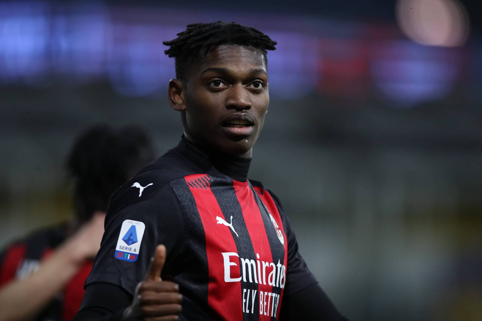 Дубль Леау принёс «Милану» победу над «Фиорентиной»