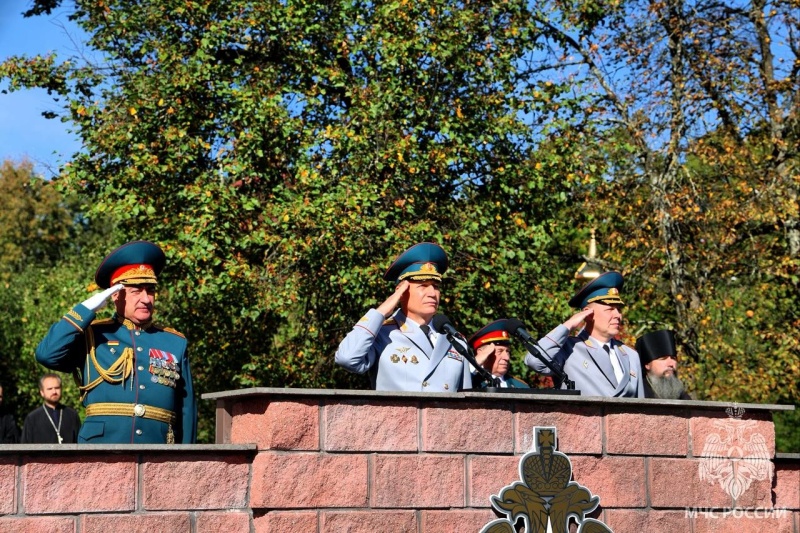 Первокурсники Академии гражданской защиты МЧС России приняли Военную присягу