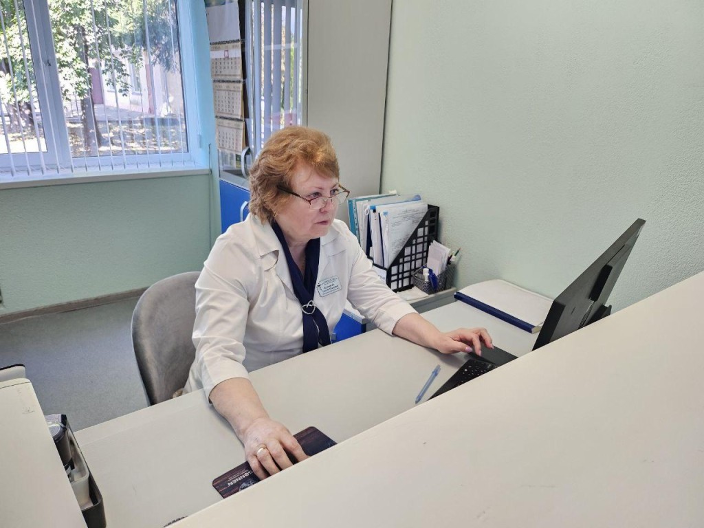 Без стресса: в Речицкой поликлинике убрали перегородки и упростили запись к врачам