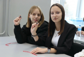 Школьникам из Дебальцево помогают выбрать востребованную профессию и сформировать карьерную траекторию