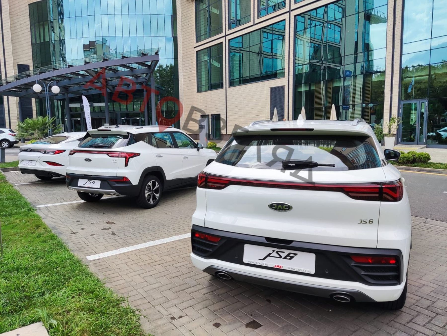 Масло для китайских автомобилей. Джак 6 кроссовер. Jac js6 2023. Jac js6 кроссовер. Масло jac js6.