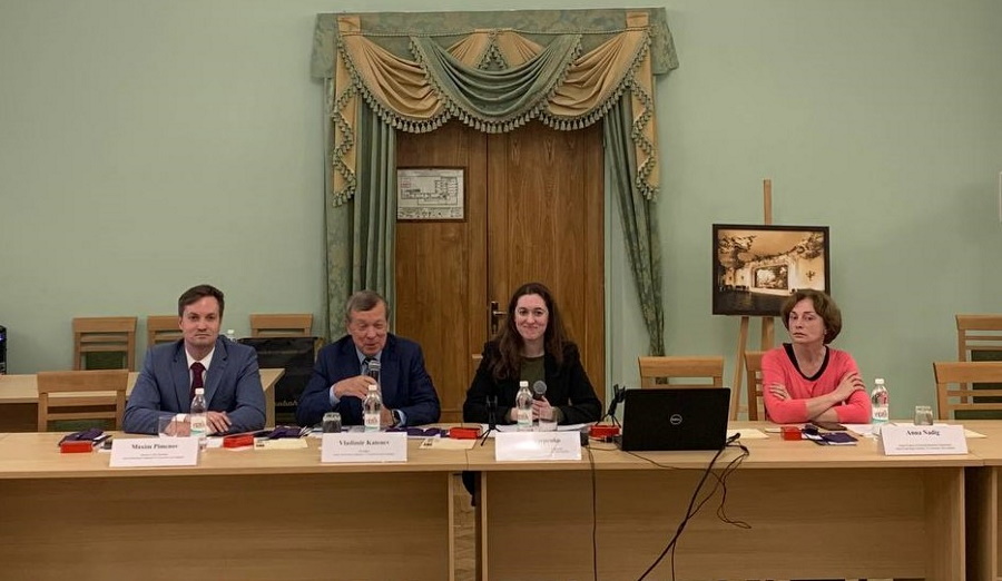 Делегация провинции Гуйчжоу (КНР) приветствует президент СПб ТПП Владимир Катенев