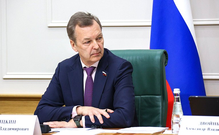 Андрей Яцкин