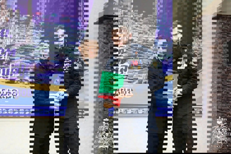 В Грозном сотрудникам Росгвардии вручили благодарственные письма МинНацИнформа 