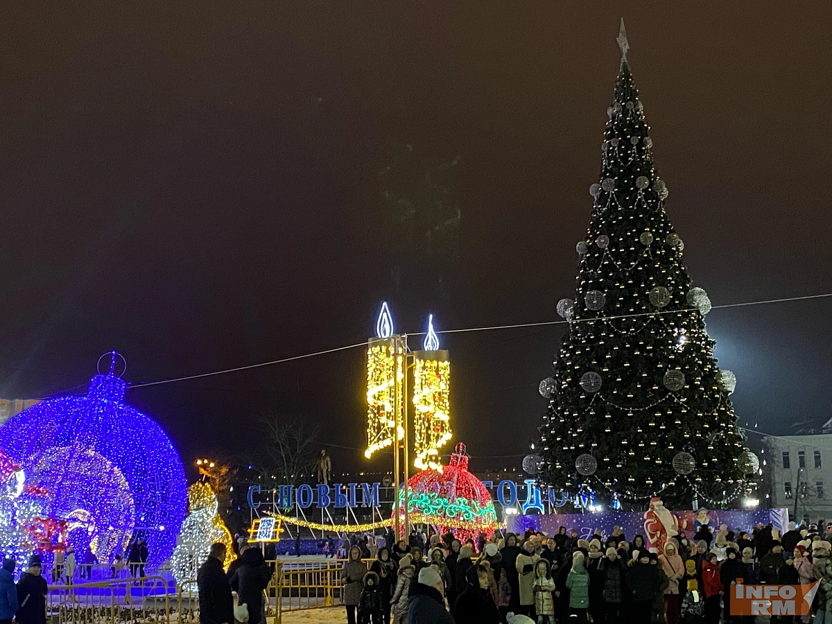 новогодние представления саранск 2023. новогодние представления саранск 2023. новогоднее представление на улице. саранск открытие елки. ель россии конкурс.