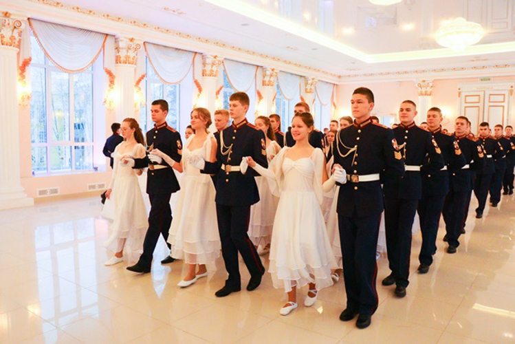 В Пермском президентском кадетском училище Росгвардии состоялся традиционный бал 