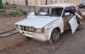 Под Астраханью в результате наезда авто на опору ЛЭП погиб пассажир