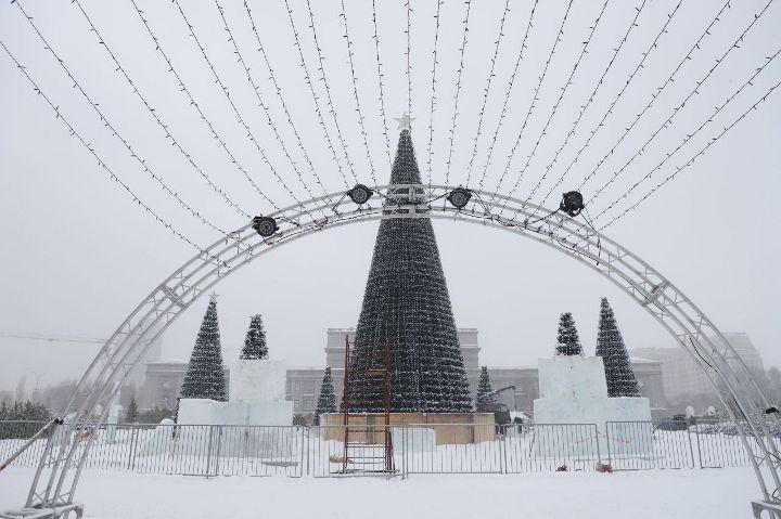 новогодняя елка на площади Куйбышева в Самаре