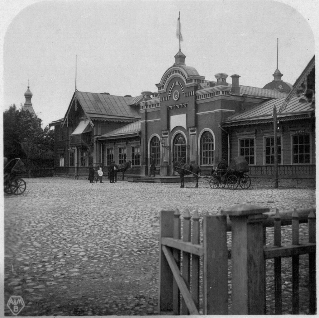 В ходе летнего ремонта на новгородском ж/д вокзале восстановят исторический облик здания