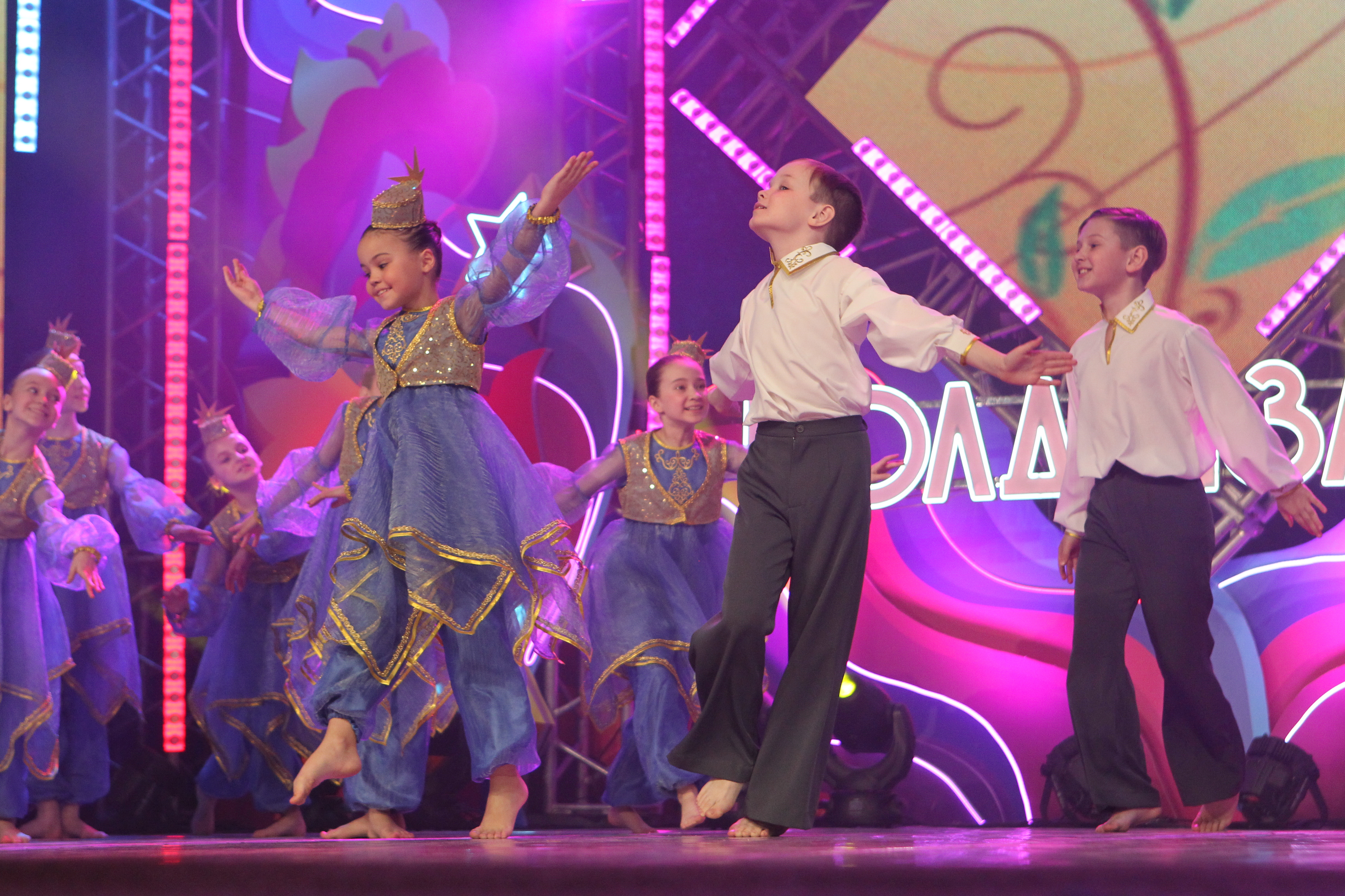 Созвездие йолдызлык 2022 суперфинал. Созвездие йолдызлык гран при. Созвездие молодых. Созвездии йолдызлык 2007. Созвездие йолдызлык 2022 альметьевск.