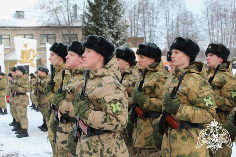 Более ста военнослужащих осеннего призыва приняли присягу в Центре подготовки личного состава Северо-Западного округа Росгвардии