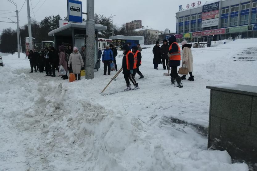 Снегопады 2023. Снег. Снегопад в Уфе. Январь без снега. Снегопад в Уфе фото.