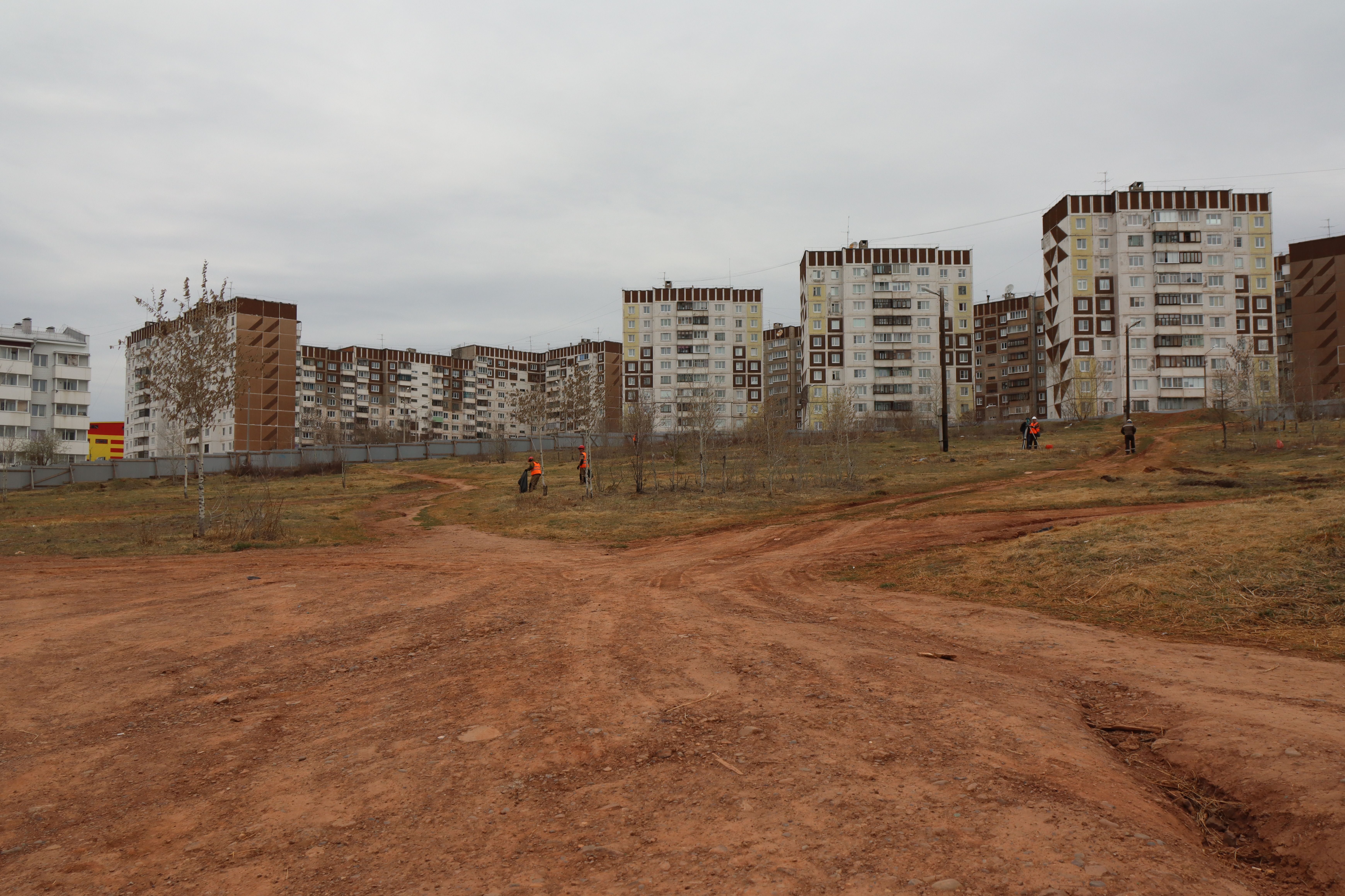 Работа братск новые. 27 Микрорайон Братск. Школа 1275 мест Братск начало.