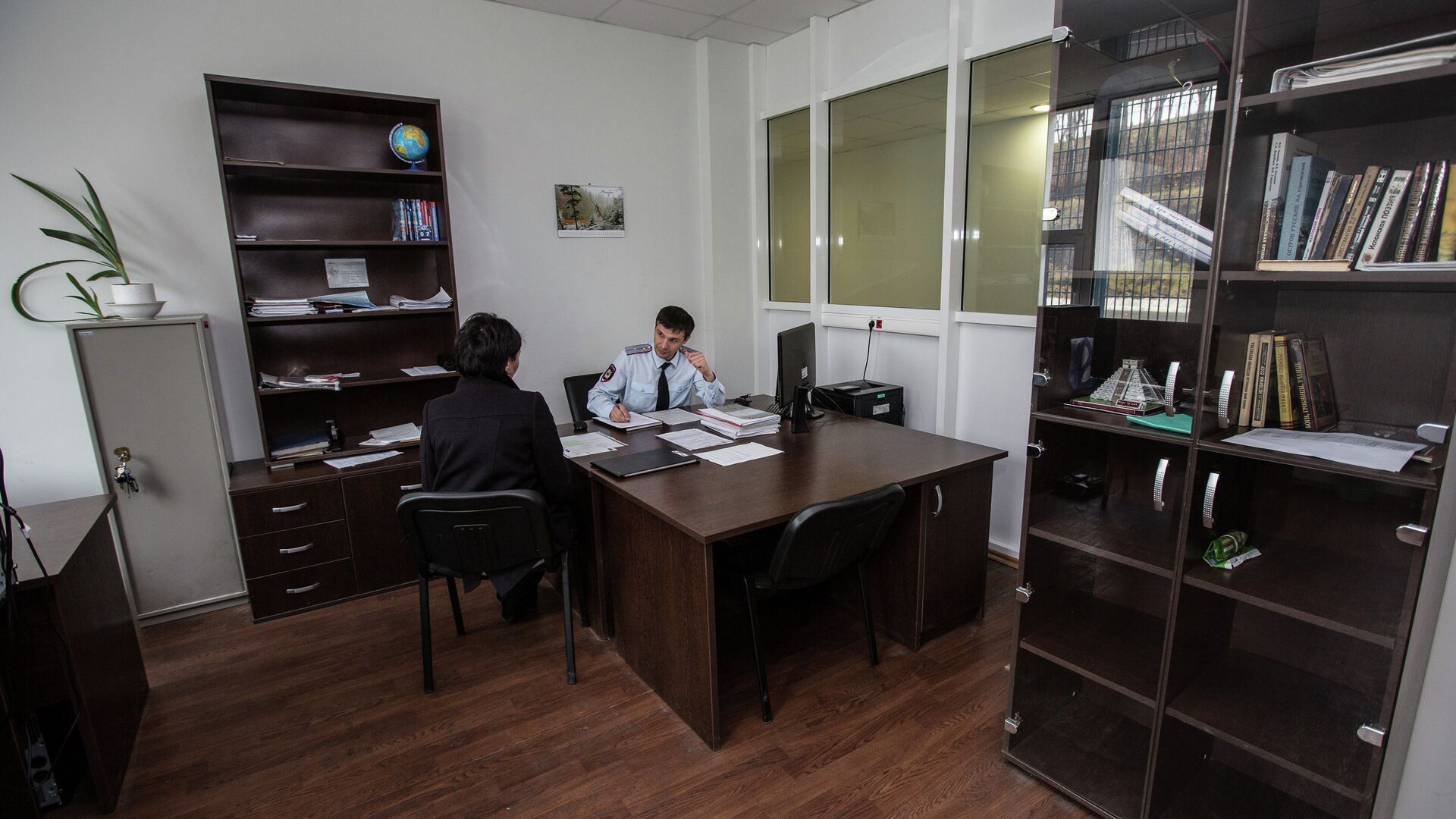 Организовать рабочее место секретаря. Рабочая зона учителя в кабинете. Обязаны быть в кабинете. Интерьер кабинета руководителя. Организация рабочего места директора.