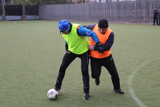 Руководство регионального УФСИН во главе с начальником Управления Сергеем Балдиным присоединилось к Всероссийской акции «Россия – семья семей. #МЫВМЕСТЕ», организовав товарищеский футбольный матч