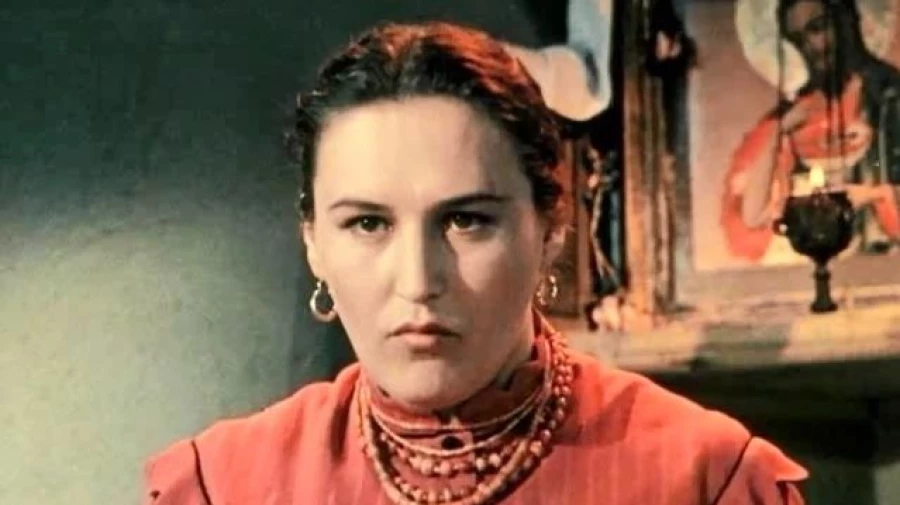 Нонна Мордюкова.