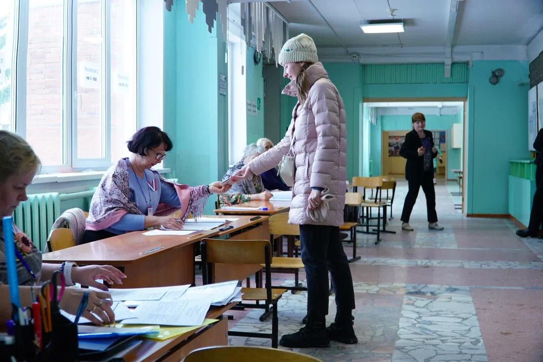 Фото Последние данные в Новосибирске: явка на выборах президента превысила 60% 3