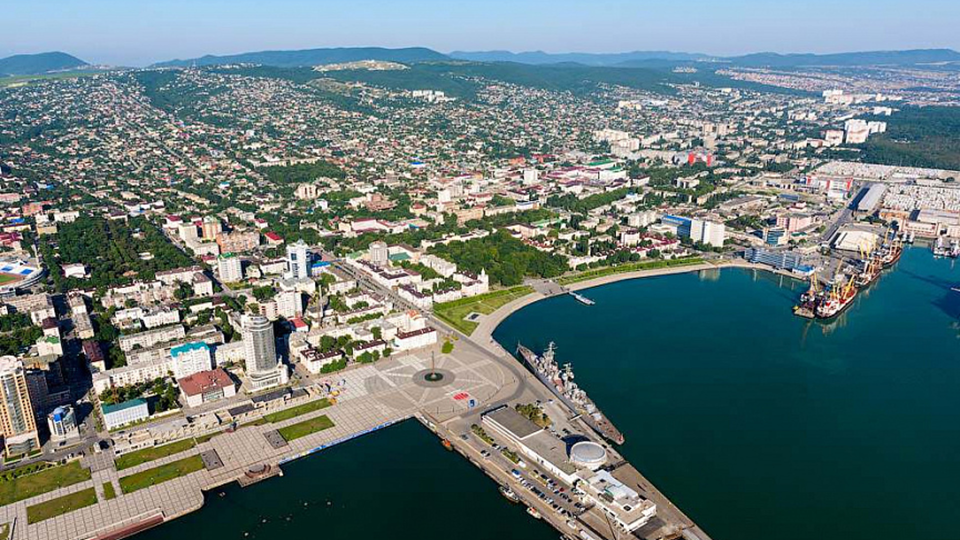 Краснодарский край ул. Геленджик с высоты птичьего полета. Новороссийск вид сверху. Новороссийск центр. Новороссийск население.