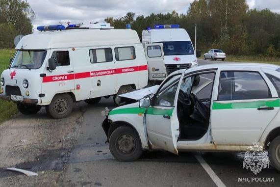 В жестком ДТП в Фурмановском районе пострадали три человека