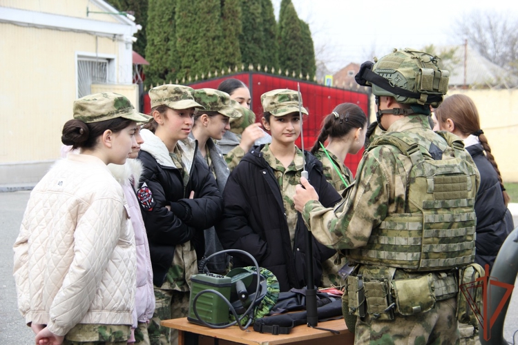 Всероссийская акция «День призывника» прошла в Северо-Кавказском округе Росгвардии