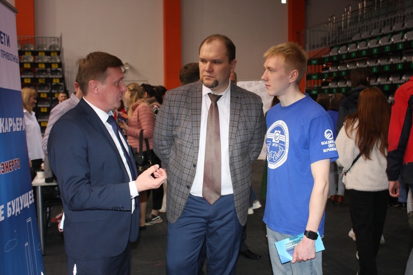 Шипов ивэнерго. Пао россети центр и приволжье ивэнерго. Правительство в экономике. Ухтин андрей алексеевич ивэнерго. Россети центр и приволжье ивэнерго.