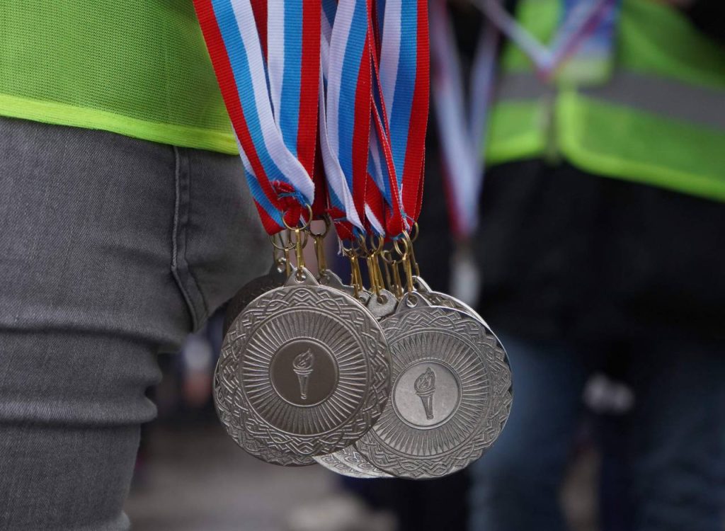 Спортсменка ФСО «Юность Москвы» стала серебряной медалисткой соревнований по гребле. Фото: Анна Быкова, «Вечерняя Москва»