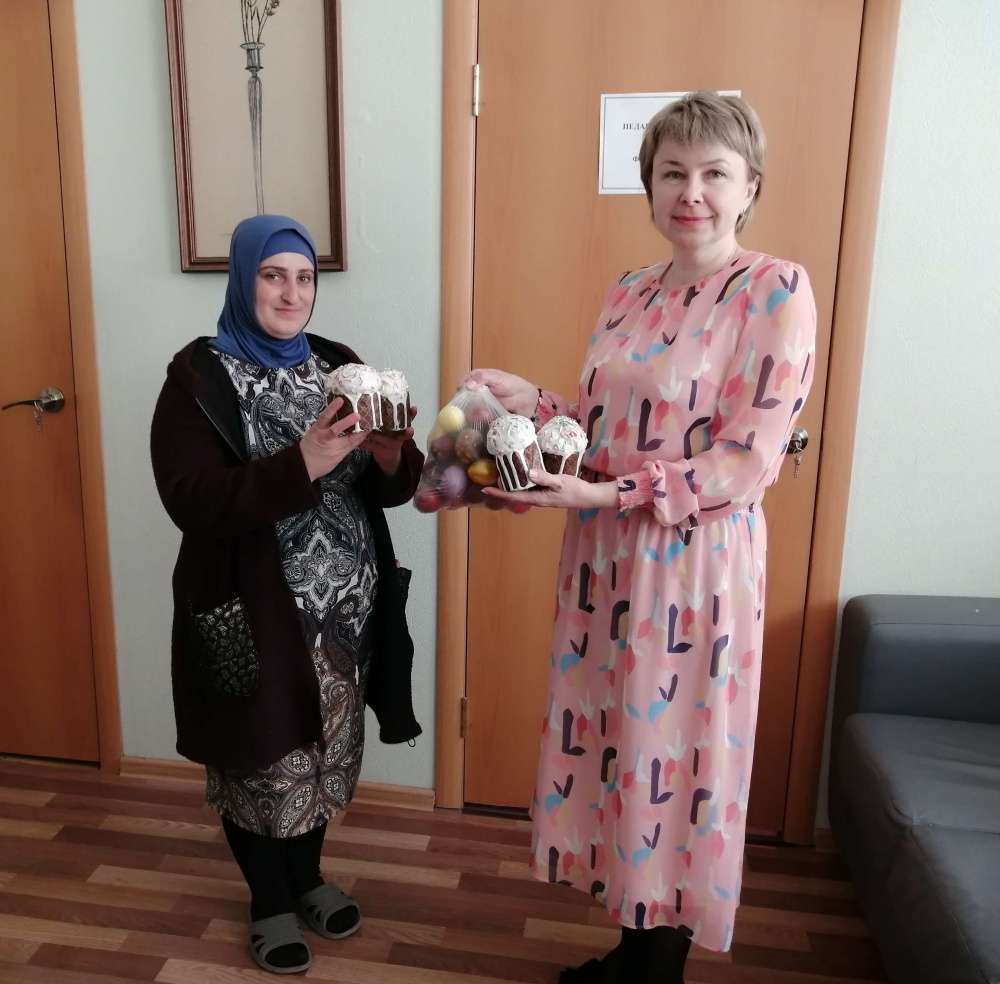 Благотворительные подарки для пожилых людей. Сергей ветеран. Фсс московское областное региональное отделение. Дубна социальная. Индустриальный парк оэз твт дубна.