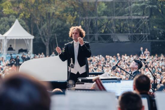 При поддержке ГК Фармасинтез Тюменский филармонический оркестр выступил в Китае