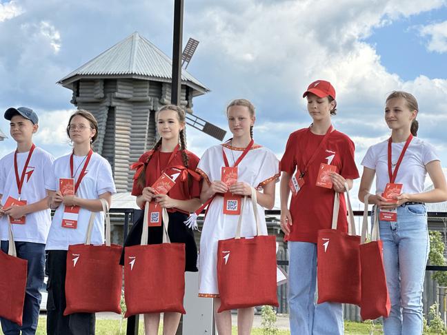 Около 300 активистов «Движения первых» побывали на празднике в городе-крепости Яблонов - Изображение 2
