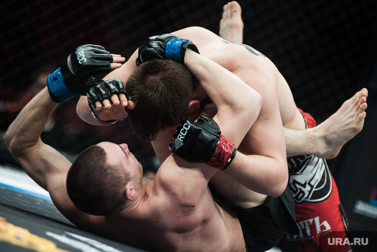 Турнир по смешанным единоборствам RCC2: Russian Cagefighting Championship в КРК 