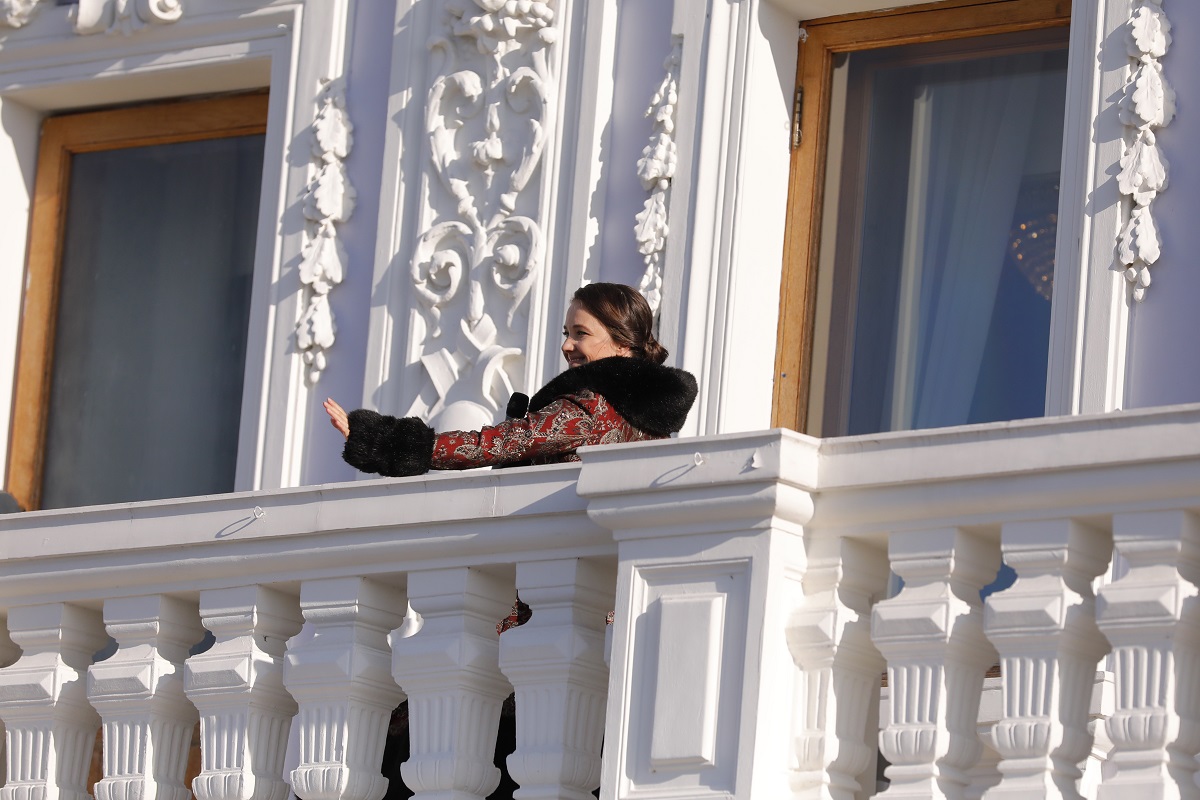 Русский музей фотографии в нижнем новгороде в 2023году фото. Итальянцы covid поют на балконе. Поющие балконы. Концерты нижний новгород на набережной. Пение на балконе.