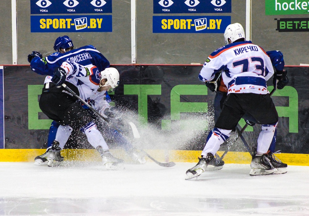 витебск брест хоккей. витебск брест хоккей. хоккеист победа. хк брест. хк витебск эмблема.